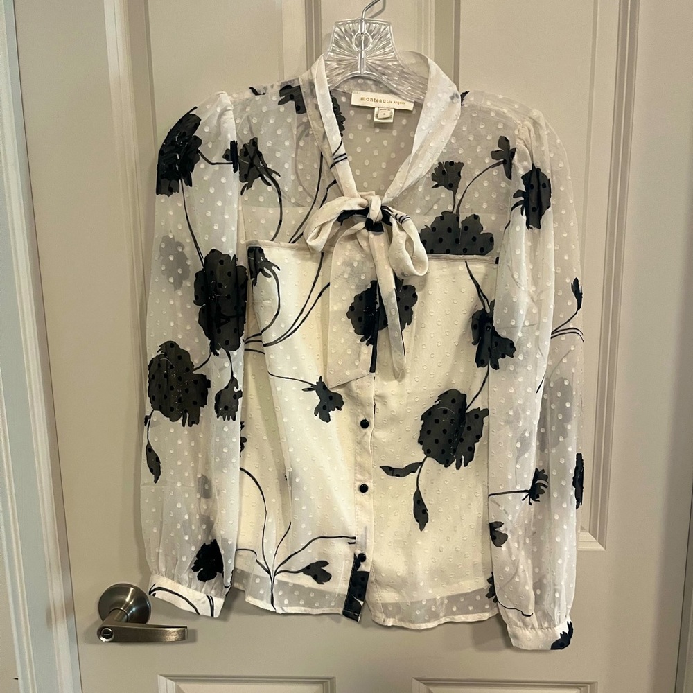 Floral black and white blouse